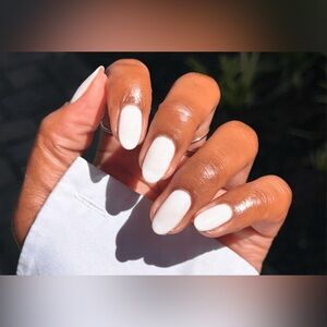 French White - Peppi Gel: Nail Dip Powder